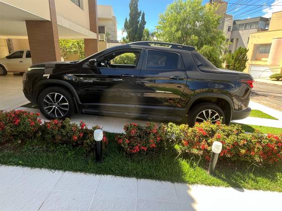 FIAT TORO 2.0 16V TURBO DIESEL ULTRA 4WD AT9 FIAT TORO 2.0 16V TURBO DIESEL ULTRA 4WD AT9